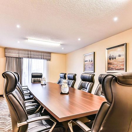 Comfort Inn & Suites Ambassador Bridge Windsor Kültér fotó