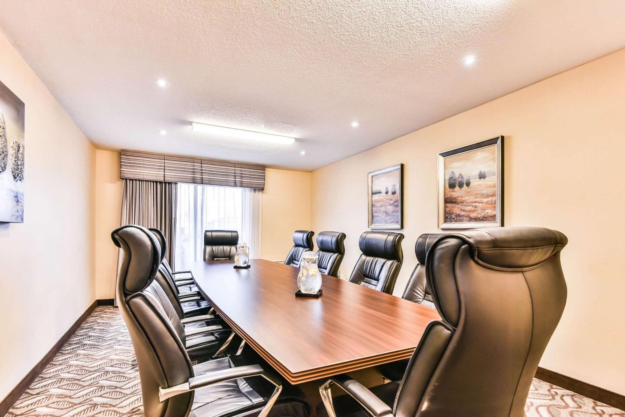 Comfort Inn & Suites Ambassador Bridge Windsor Kültér fotó