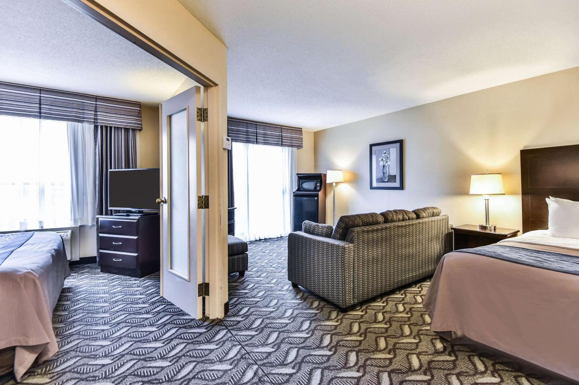 Comfort Inn & Suites Ambassador Bridge Windsor Kültér fotó